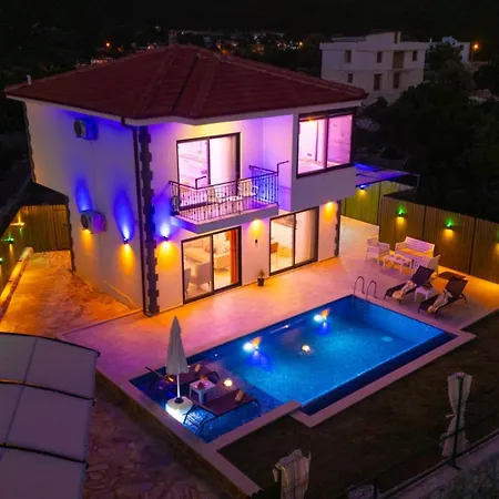 Belenardi Villa *